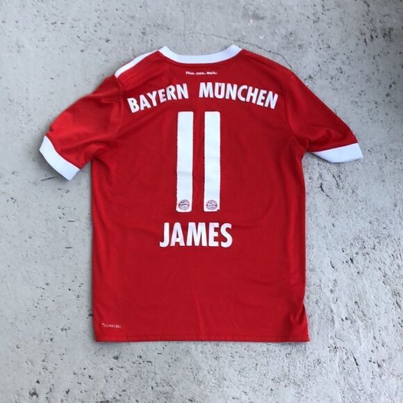 Bayern Munchen  - Picture 4 of 5